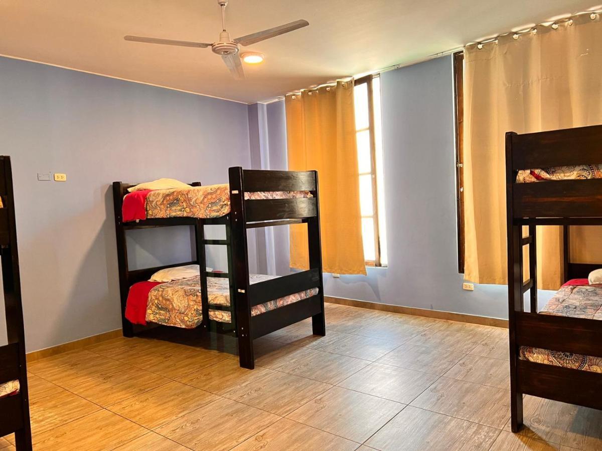 Cama en habitación compartida mixta de 6 camas